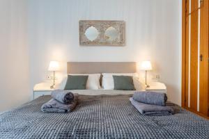 Coastal Comfort 2 bed, parking pool and terrace