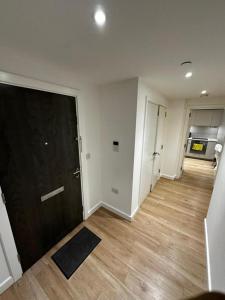 London - Apartment - Sleeps 2 - Garden - Pool