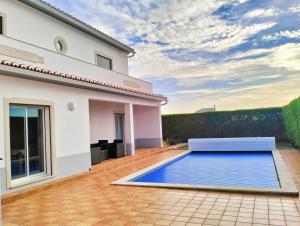 VILLA ANDORINHA with Private Pool in a quiet area