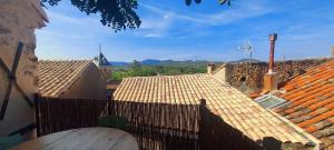 Maisons de vacances jolie maison avec terrasse : photos des chambres