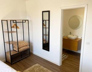 Machico center w terrace 5 min beach