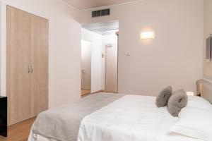 Young Double or Twin Room room in Helios Hotel & Restaurant