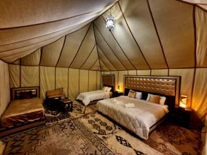 Sahara Luxury Camp