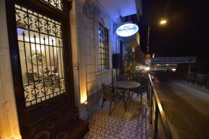 GOLDEN PALACE SEA ViEW