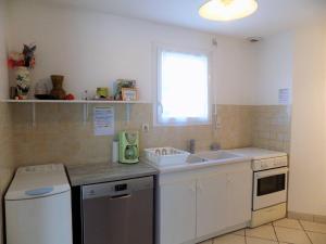 Villas Saint Palais sur Mer - MAISON MITOYENNE - cour privee - CENTRE VILLE : photos des chambres