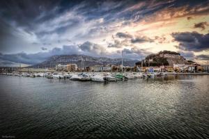 Apartamento Primera Linea de Playa. DENIA