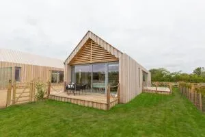 3 Larch Lodge at The Old Woodyard - Great Bircham