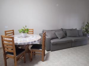 Casa em Peruíbe a 500 m da praia