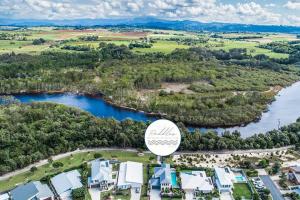 14m Mineral Pool + Paddle Boards + Creek Access
