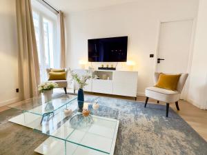 Luxueux 3 pièces -80m2 -2CH - 2 SDB -1mn de la Croisette et des plages