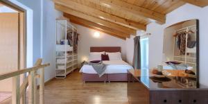 Holiday Home Ana 
