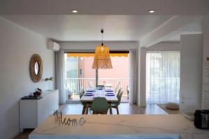 Beautiful apartment near the beach with great sea views