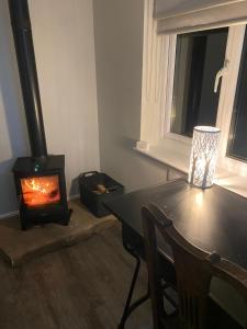 SPALDING - Self Contained Studio Double - An extra single bed can be provided