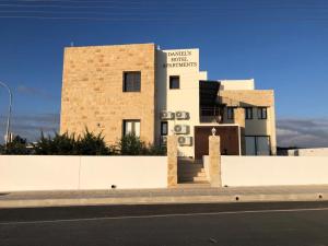 Daniel's Apartments - 4hvězdičkové hotely ve městě Pafos