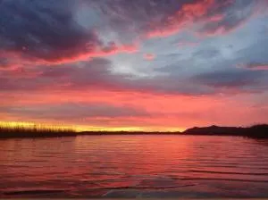 Casa na lagoa do Palmital com acesso à lagoa na propriedade e localizada apenas a 13 km da praia de Atlântida Sul e do Centro de Osório Lugar com Natureza! Wi-Fi - 马基内
