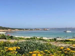 Seaside Apartment Sardinia - 6pl August - 150 m from smeraldo beach - 巴哈撒丁岛