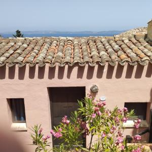 Seaside Apartment Baja Sardinia - Rent from July 25, 2026, to August 15, 2026