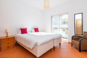 Terra Estreita by Algartur - 5 mins Downtown - Pool & Balcony