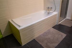 Villas Maison meublee Divonne-les-Bains : photos des chambres