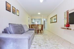 1107 Apto Econômico y confortável sobre Avenida Principal de Bombinhas.