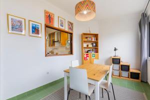 Remodeled historical apartment in the City center