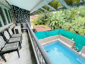 Blue Heaven- Lonavala 2 Bhk with private pool!