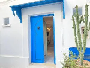 Surus luxury on top of the hill - Korbous