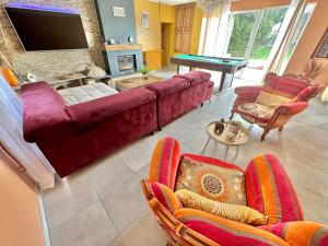 Maisons de vacances Grande Maison familiale bien equipee avec Billard : photos des chambres