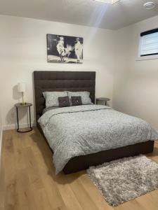 Stylish 2 Bedroom suite in SW Edmonton close to Windermere