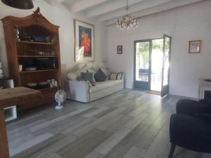 Villa in Méounes near Bandol Beach