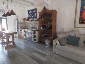 Maisons de vacances Charming villa in Meounes-les-Montrieux with private pool : photos des chambres