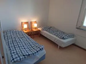 Large Apartment, Quality Company Accommodation. - Sörberge
