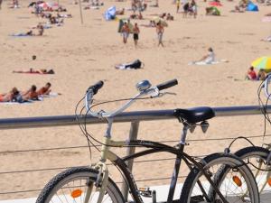 Agréable appartement pour 6 pers, balcon à 50m de la mer - FR-1-323-308