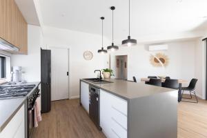 Loxis Retreat Short Stays