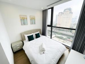 2BR Vinhomes Skylake Pham Hung Near Keangnam