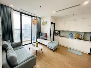 2BR Vinhomes Skylake Pham Hung Near Keangnam