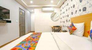 Hotel BluSky GaganVihar