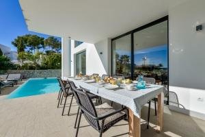 Esmeralda - By Almarina Villas