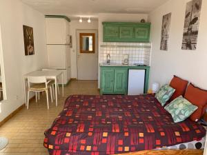 Studio Naturiste BIRD Port Soleil 442