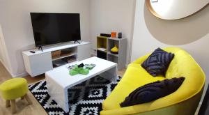 Appartements Chaleureux - Bien equipe - Hypercentre - 2Ch 6pers : photos des chambres