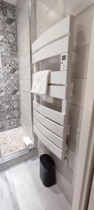 Appartements Chaleureux - Bien equipe - Hypercentre - 2Ch 6pers : photos des chambres