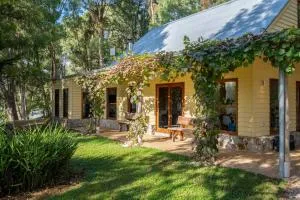 Centenary Heights - Freeburgh