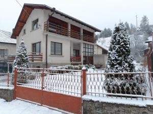 Detached Guest House Рилски кът Маджаре