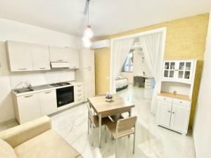 Antica Dimora-luxury historic apartment
