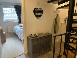 Stunning townhouse in uphill historic Lincoln - Pass the Keys