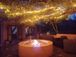Milky Way: Home with large garden, firepit & stars - Bathurst