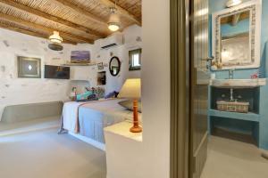 ELEONAS Paros estate - villas with partially private pools & professional tennis court