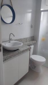 Apartamento com Piscina - Piçarras-SC - para até 06 pessoas