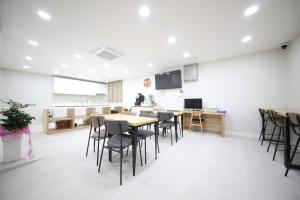 HARU Hotel