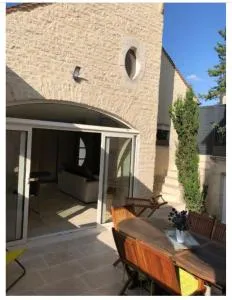 LOGIS DU FAUBOURG petite maison de charme, tranquille, calme et lumineuse - 爱斯科利夫-圣卡米